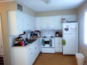 Kitchen of Broadway Apartments in Auburn, AL